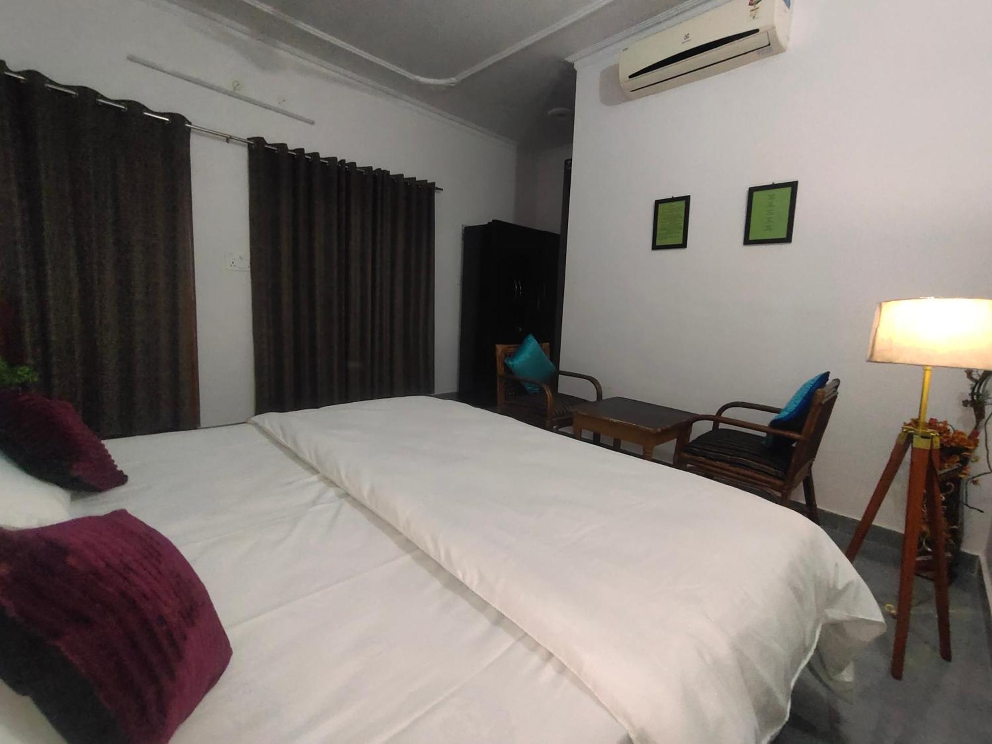 Khajuraho Glory Homestay Exterior foto