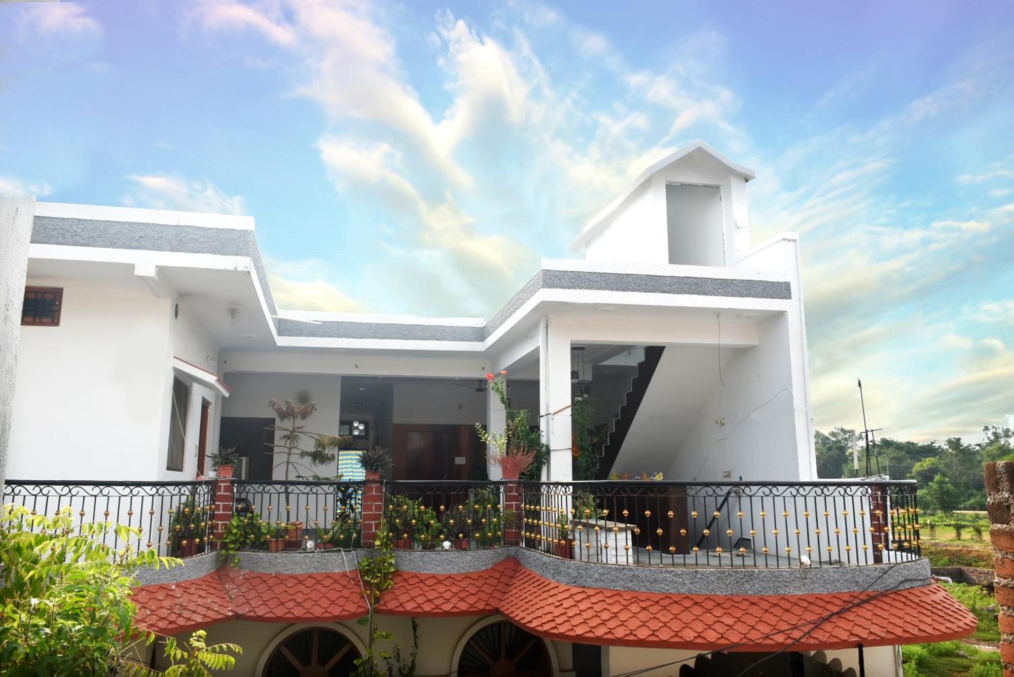 Khajuraho Glory Homestay Exterior foto