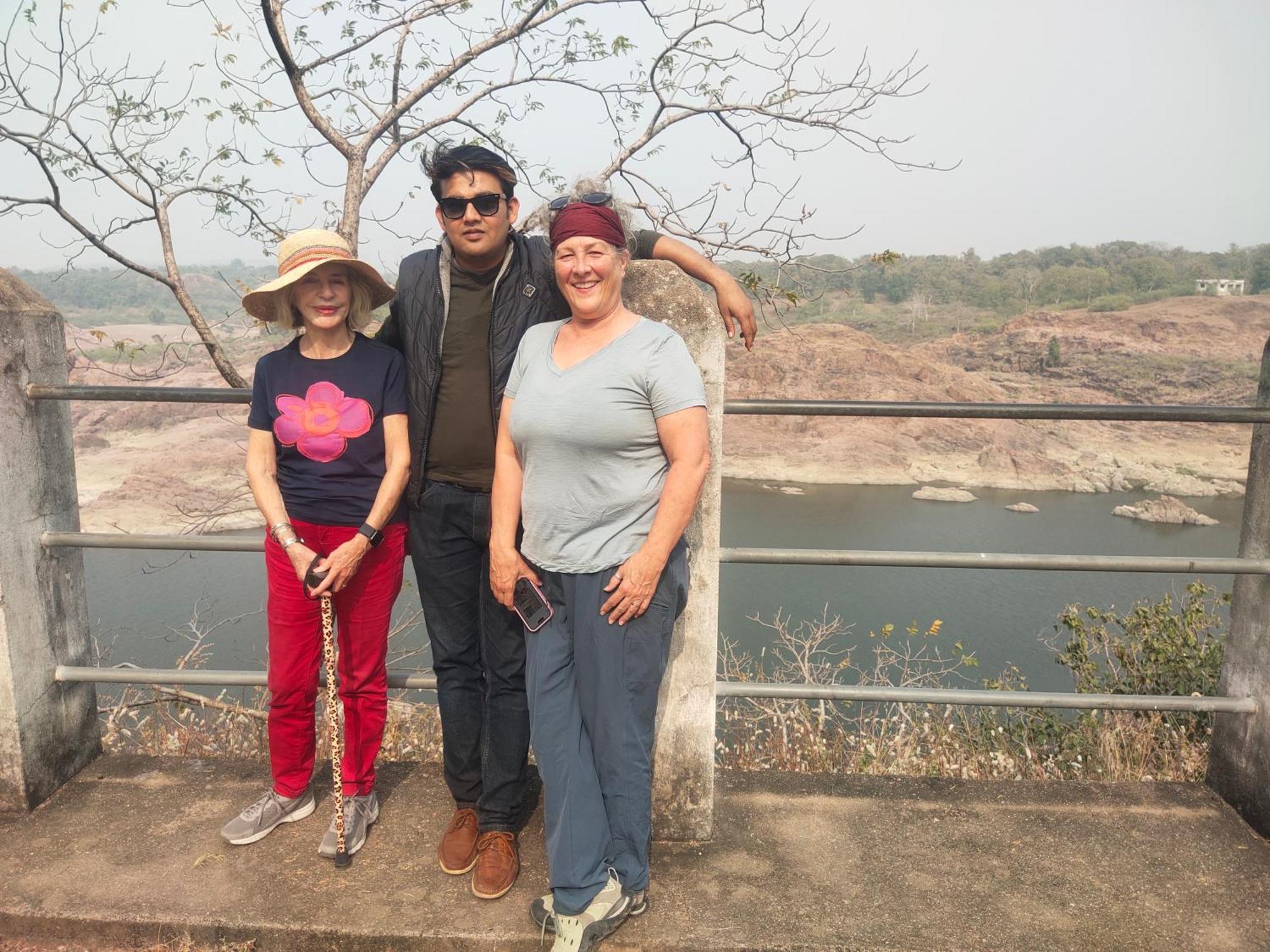 Khajuraho Glory Homestay Exterior foto